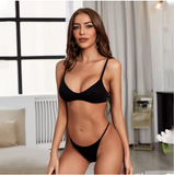 Women's Minimalist Lingerie Set – Lightweight Bra & Low-Rise Thong