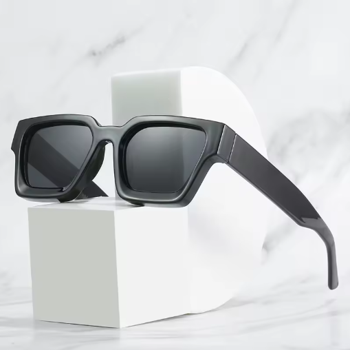 Fashion Square Sunglasses – Vintage Designer Shades for Women