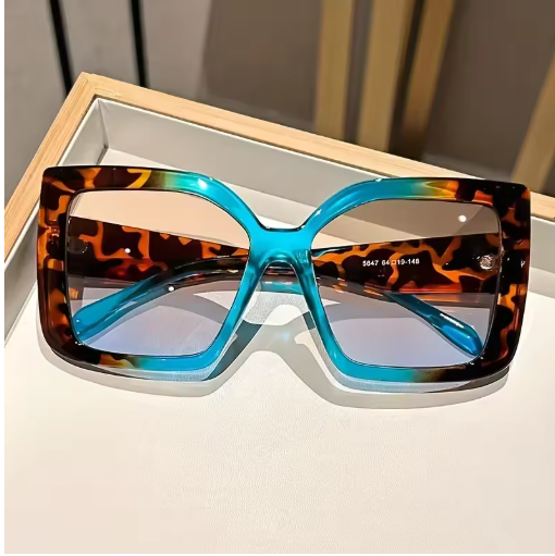 New Oversized Square Sunglasses – Gradient Lenses with Leopard Print