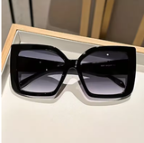 New Oversized Square Sunglasses – Gradient Lenses with Leopard Print