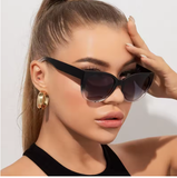 Retro Cat Eye Sunglasses for Women – Vintage Gradient Lens, UV400 Protection, Unisex Fashion Shades
