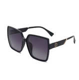 Cool Street Style Women’s Sunglasses – Lightweight & UV Resistant