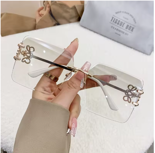 Oversized Rimless Square Women’s Sunglasses – Vintage Gradient Shades