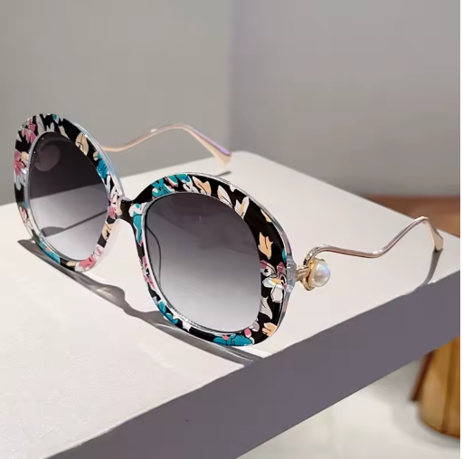 KAMMPT Oversized Round Women’s Sunglasses – 2025 Fashion with Pearls