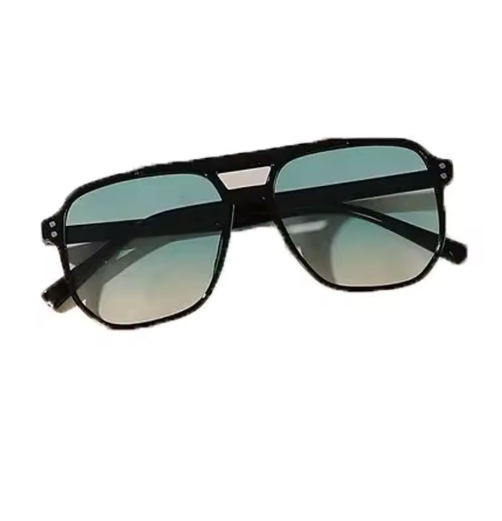 Vintage Unisex Square Sunglasses – Classic Designer Black Shades