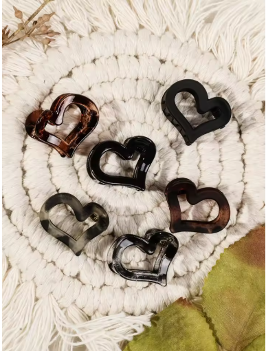 Mini Flower Hair Clips Pack – Creaseless Claw Clips