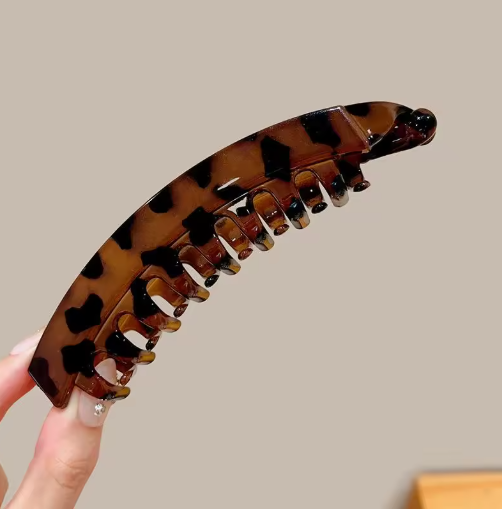 Solid Color Banana Clip Hairpin – Fish Shape Hair Claw
