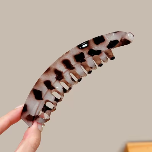 Solid Color Banana Clip Hairpin – Fish Shape Hair Claw