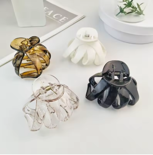 6.5 cm Octopus Hair Claw Clip – Non-slip Grip for Updos