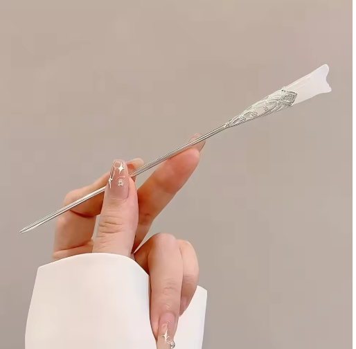 Elegant Chinese Style Tassel Hair Stick with Floral Charm