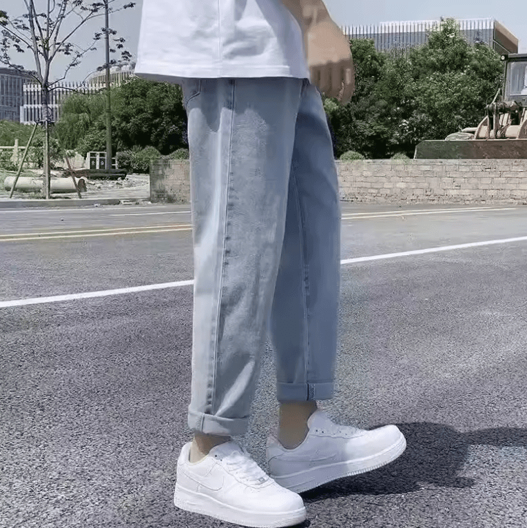 Autumn Men’s Slim Straight-Leg Jeans – Trendy Korean Style, Casual & Versatile
