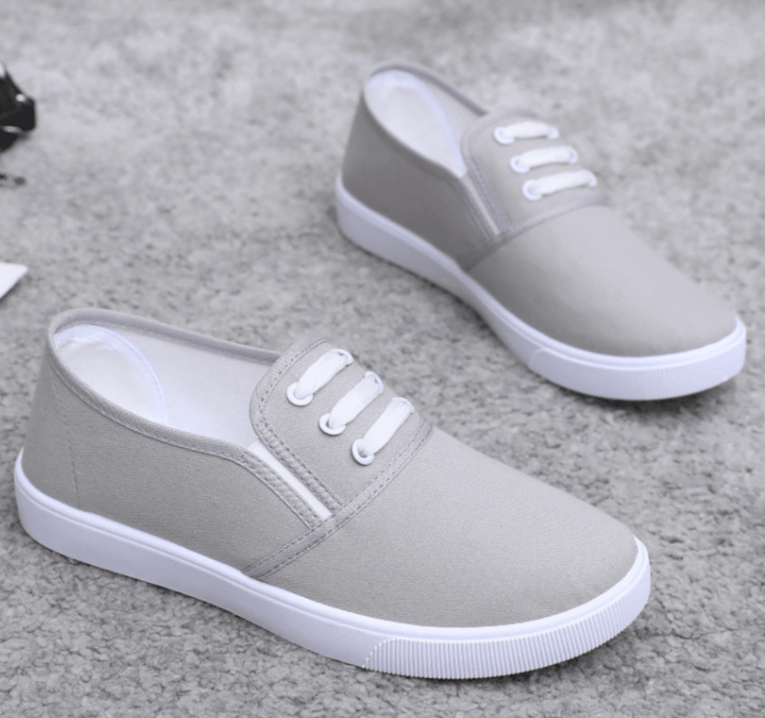 Slip-On Canvas Shoes for Women – Casual Flat Sneakers for Everyday Comfort