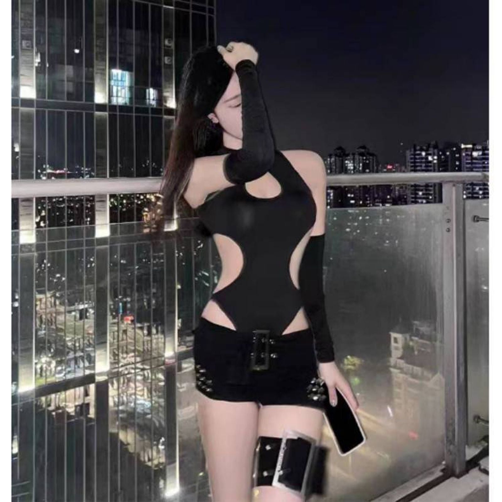 Women’s Long-Sleeved Hollow Off-Shoulder Bodysuit