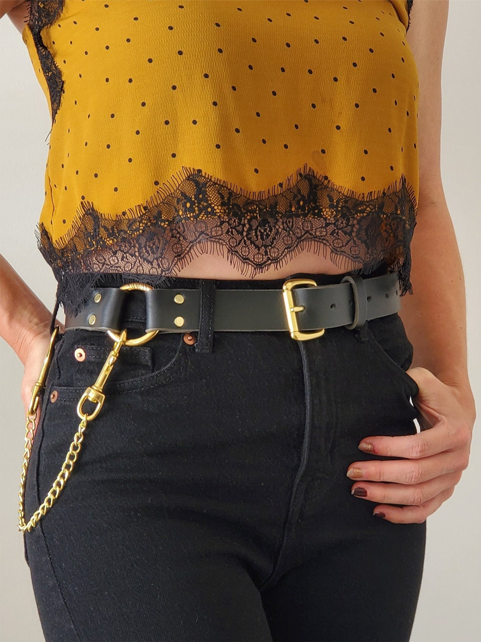 Fashionable Wide Decorative PU Belt with Chain Pendant