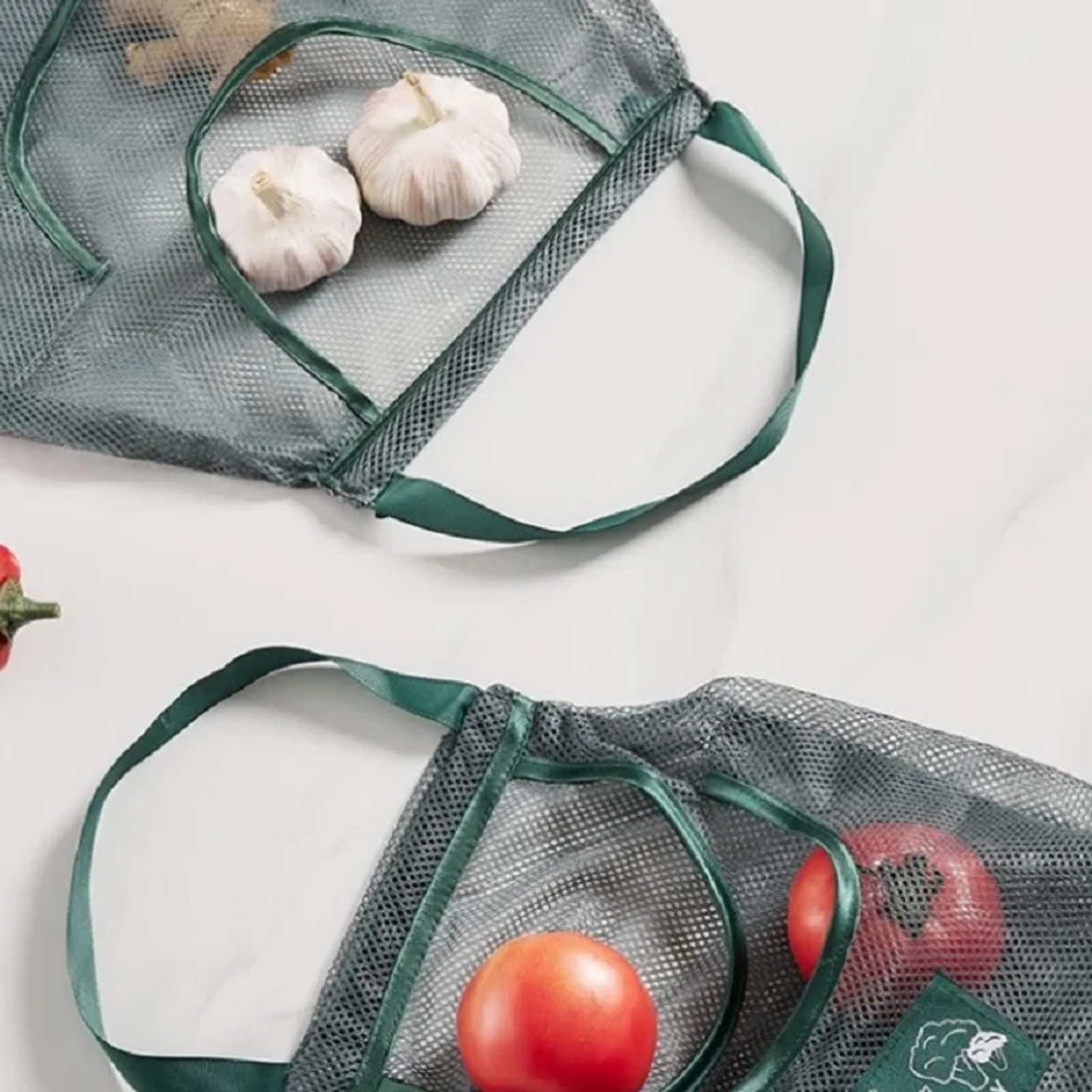 Reusable Hanging Mesh Storage Bags for Fruits and Vegetables