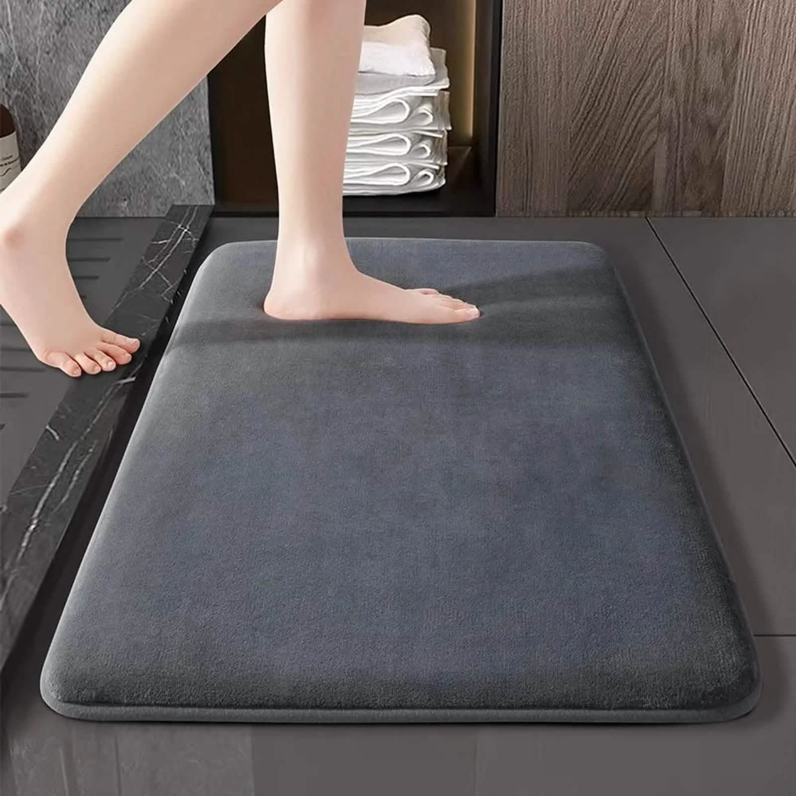 Non-Slip Coral Velvet Bath Mat