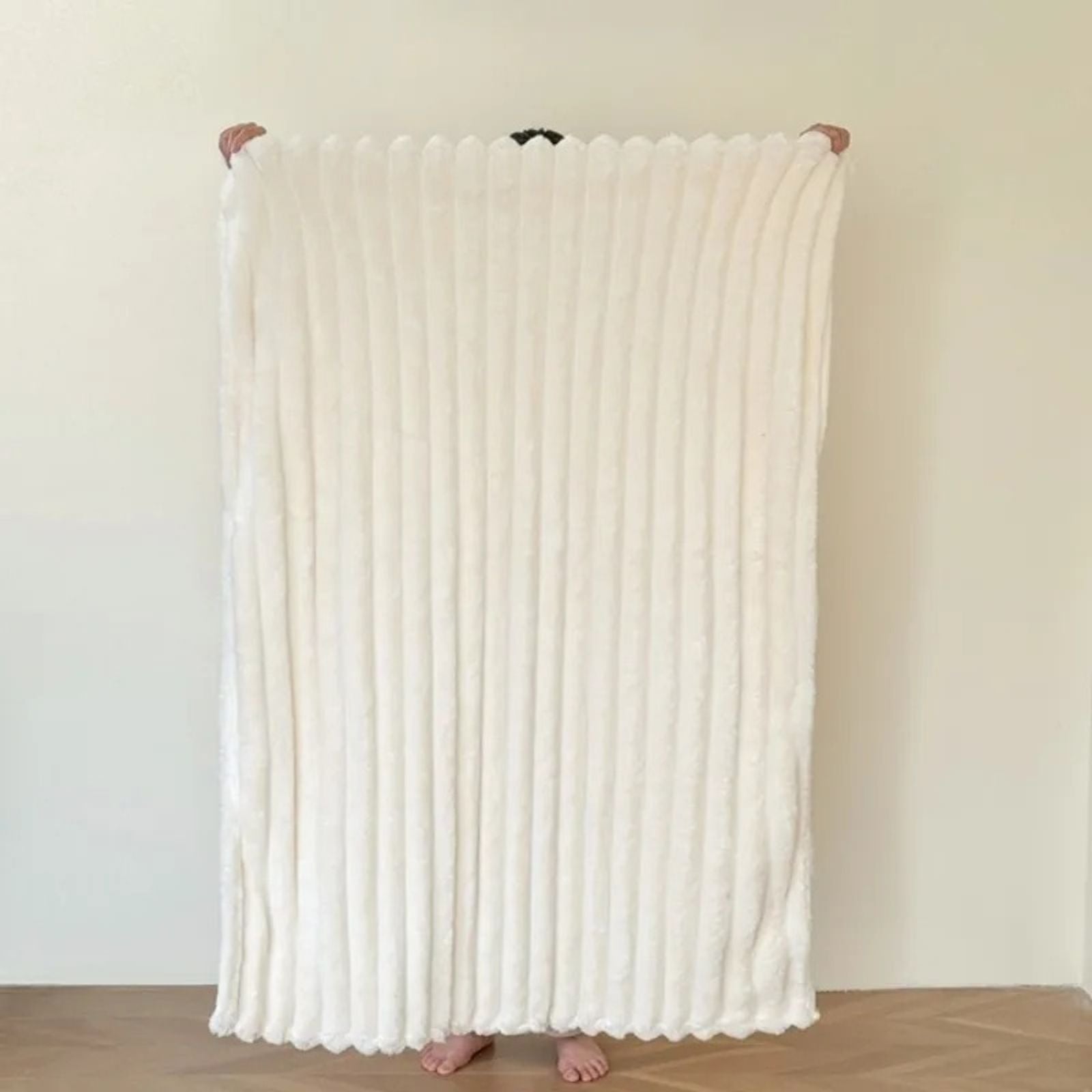 Soft & Warm Fluffy Throw Blanket - Decorative Striped Design