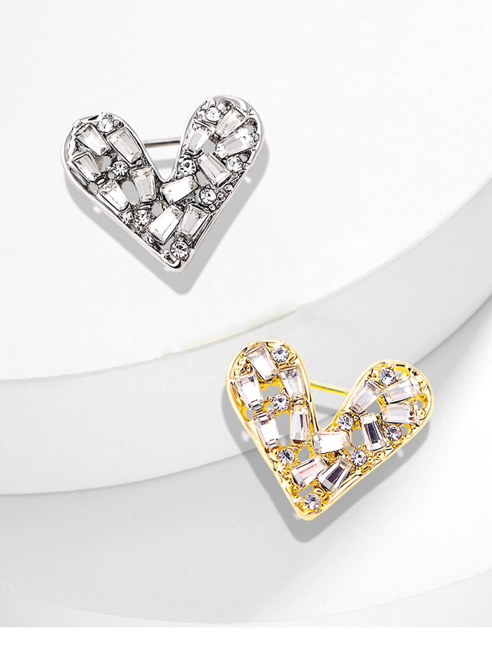 Sparkling Crystal Heart Mini Brooch Fashion Lapel Pin