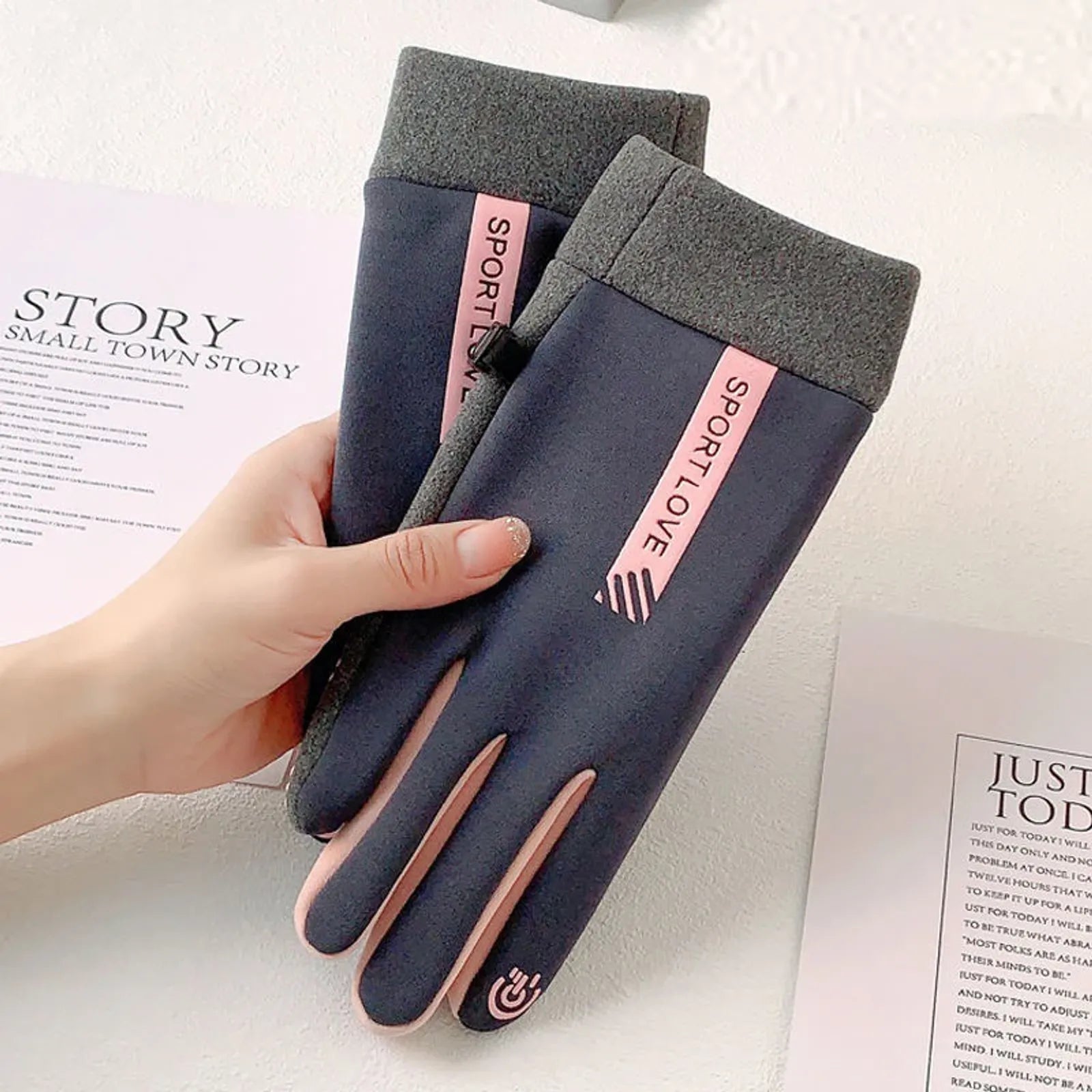 Lightweight Touch Screen Running Gloves