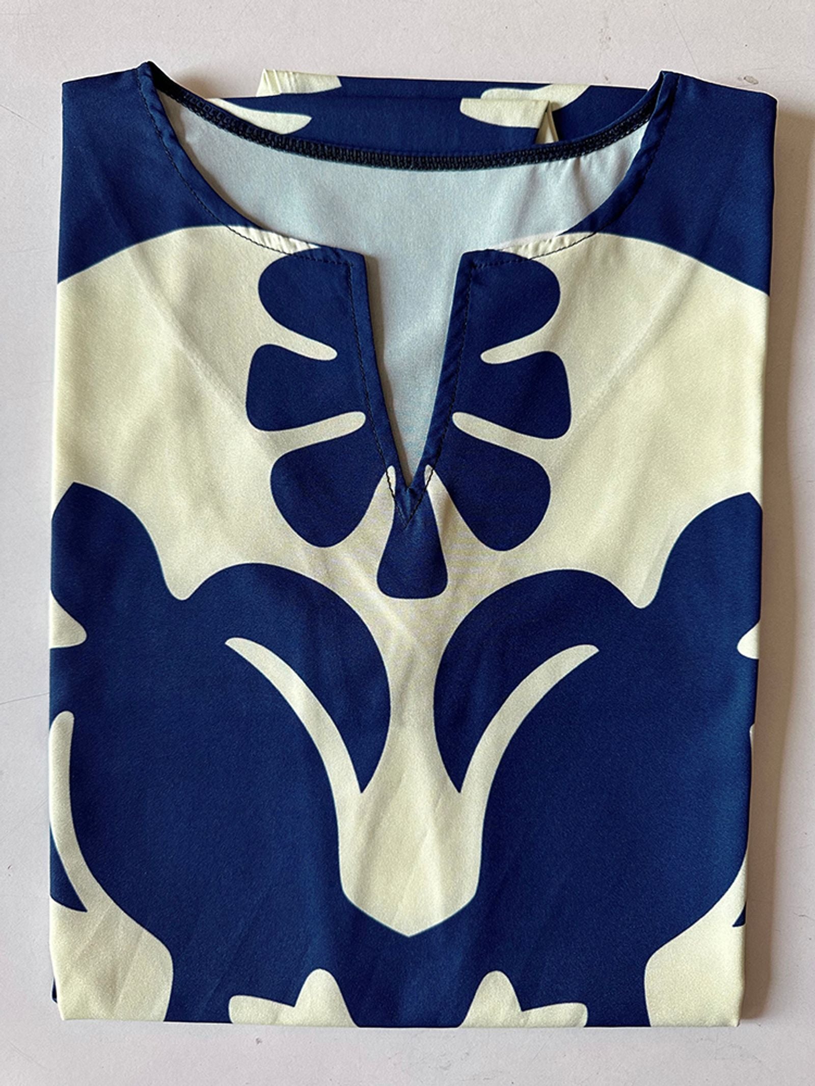 V-neck Sleeveless Printed Medium Length Dress