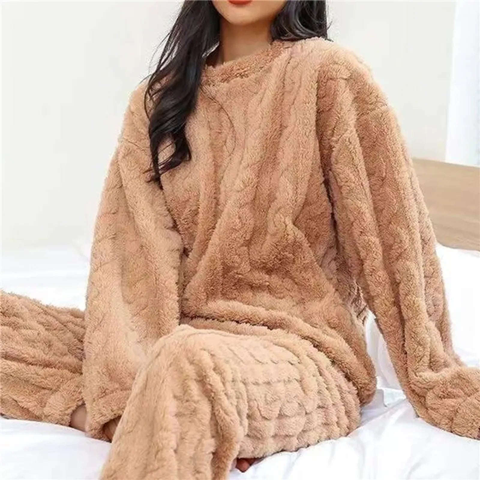 Women's Thickened Coral Velvet Winter Pajamas Set