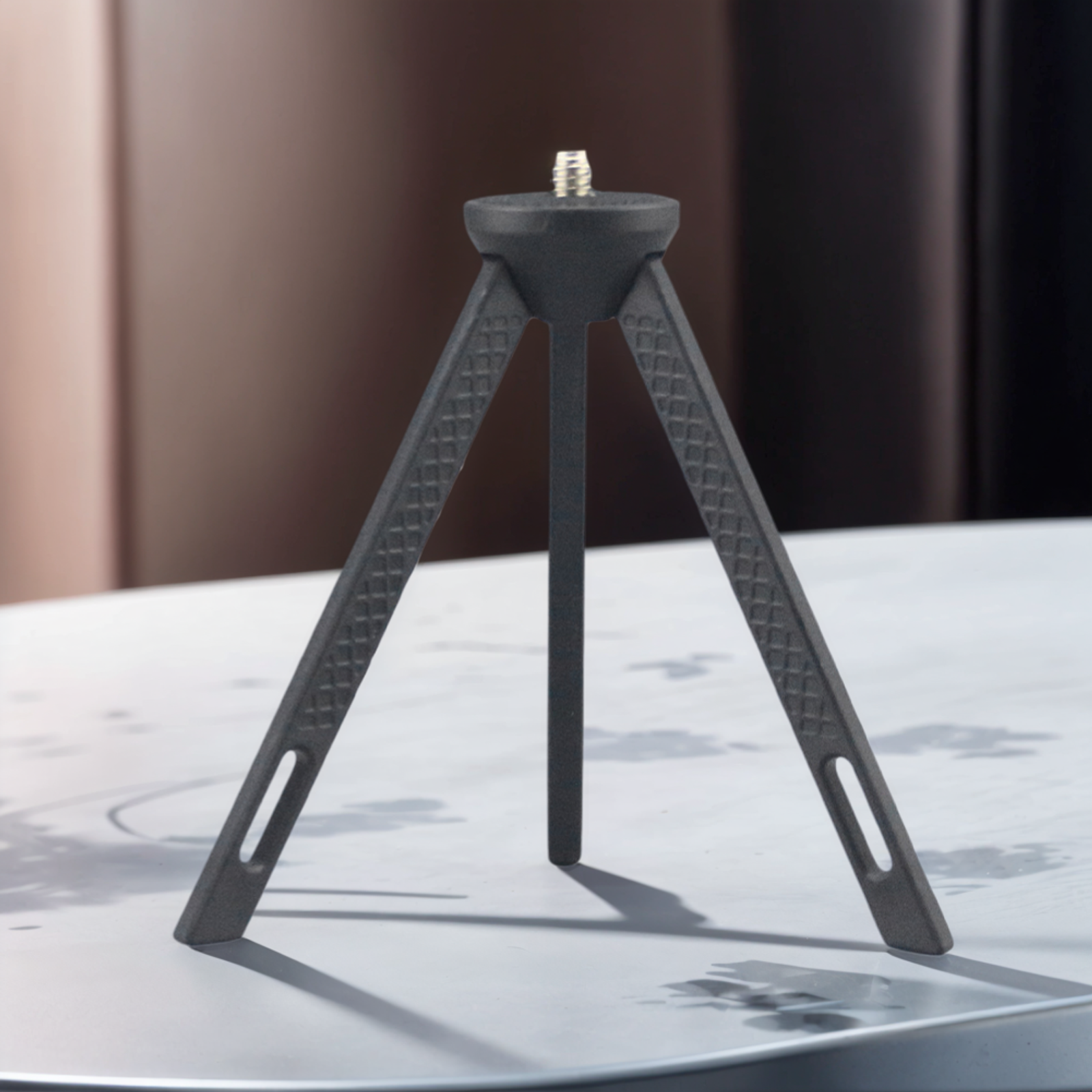 Multifunctional Outdoor Tripod Lantern Stand