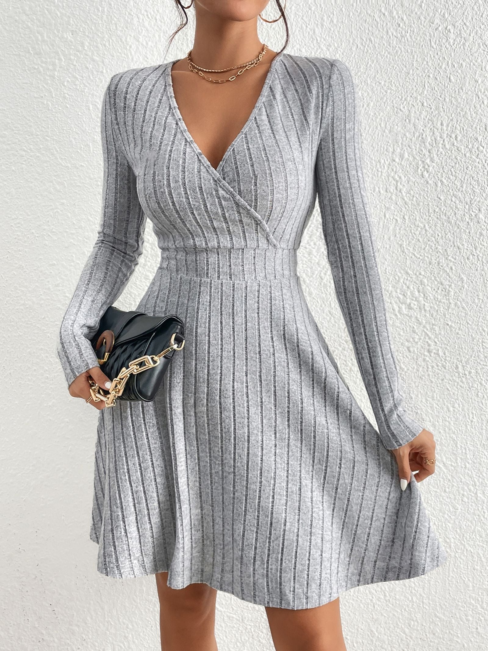 Women's Slim Fit V-Neck Long Sleeve Knit Midi Dress