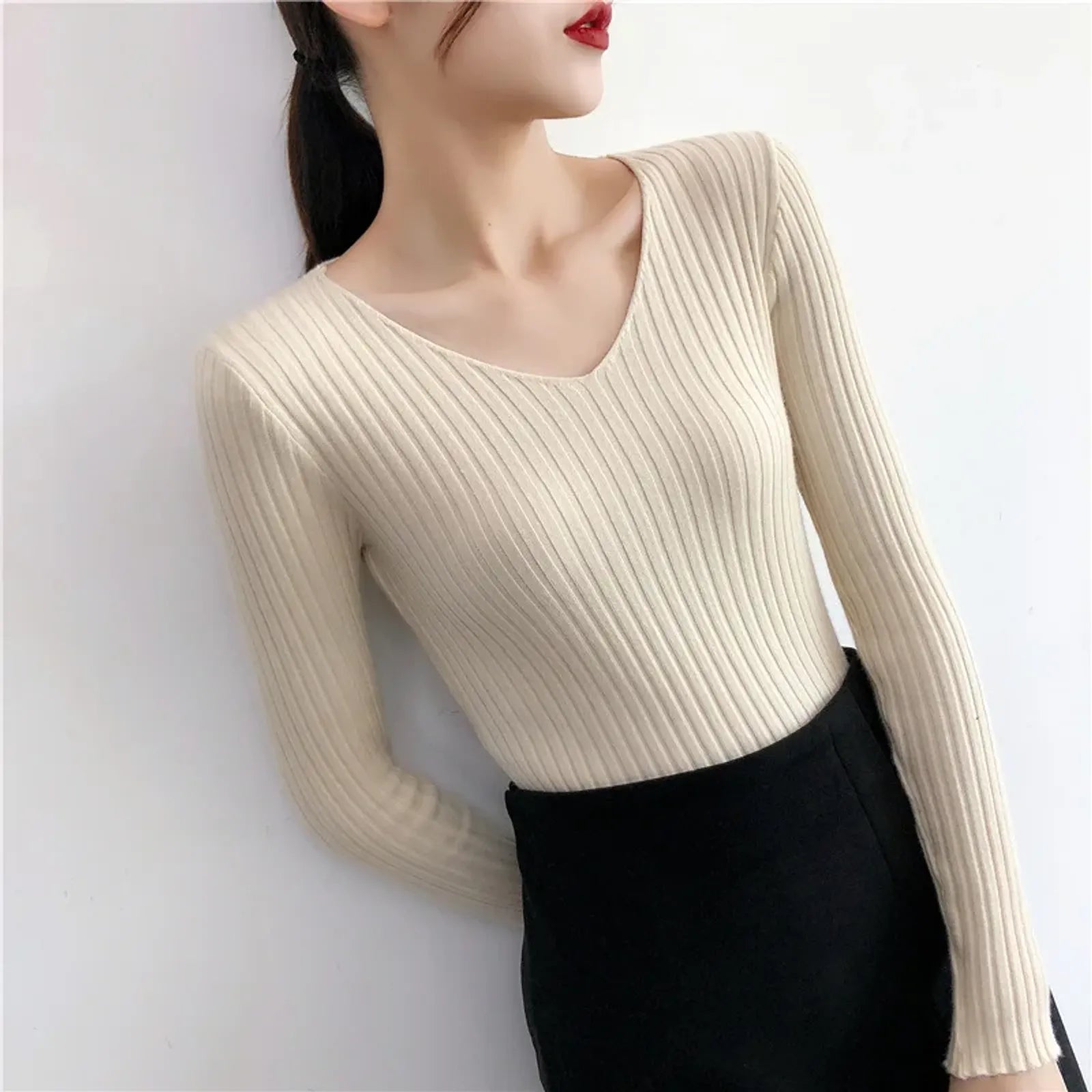 Women’s Knitted V-Neck Pullover Sweater