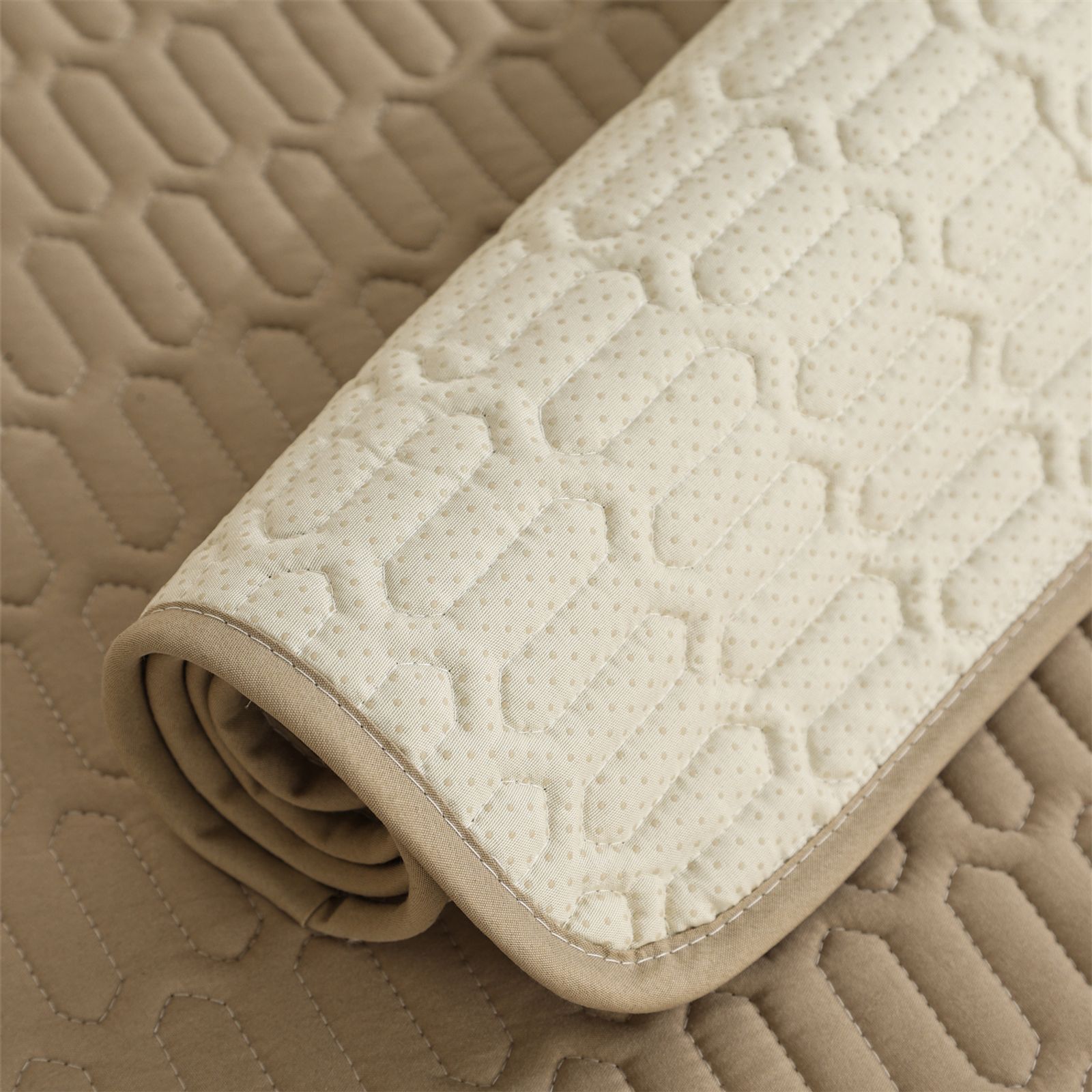 Luxurious Feather Embroidery Quilted Sofa Cover