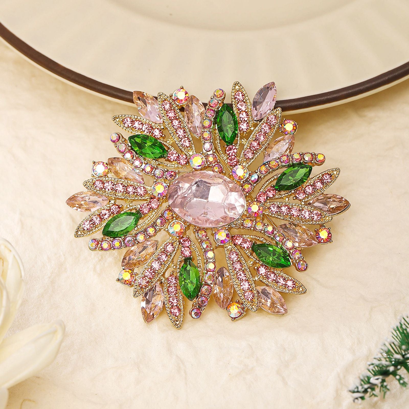 Exquisite Crystal Flower Brooch for Women