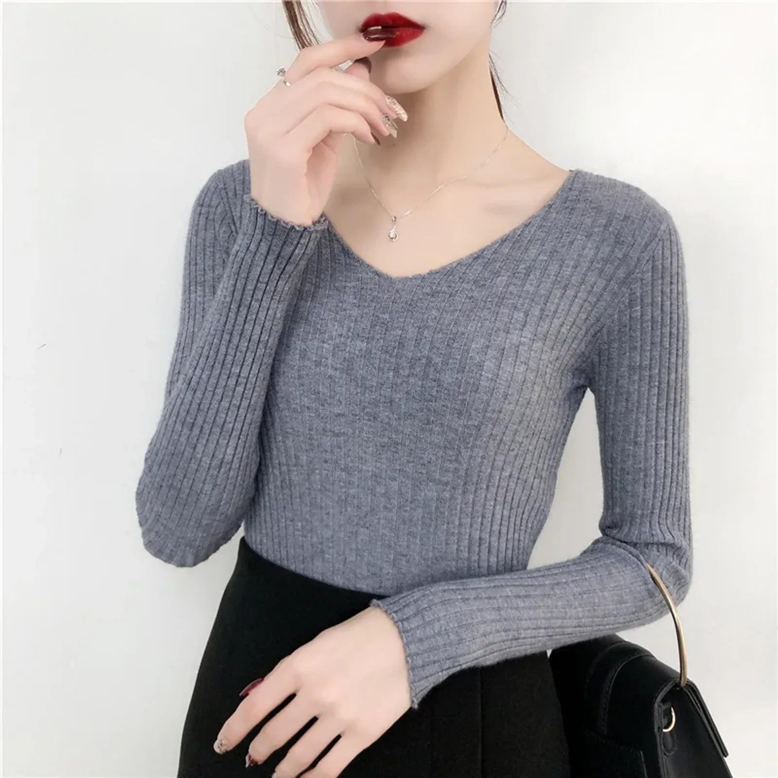 Women’s Knitted V-Neck Pullover Sweater