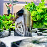Black Sardonyx Geode Agate Point - Natural Crystal Decor