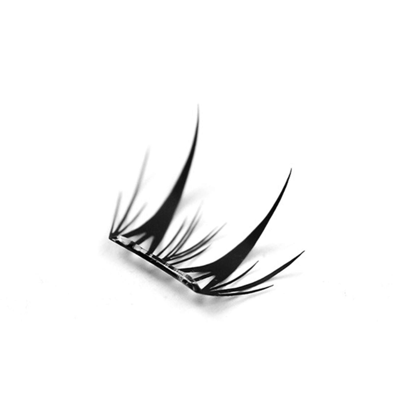 Natural False Eyelashes for Eye-Lifting Effect