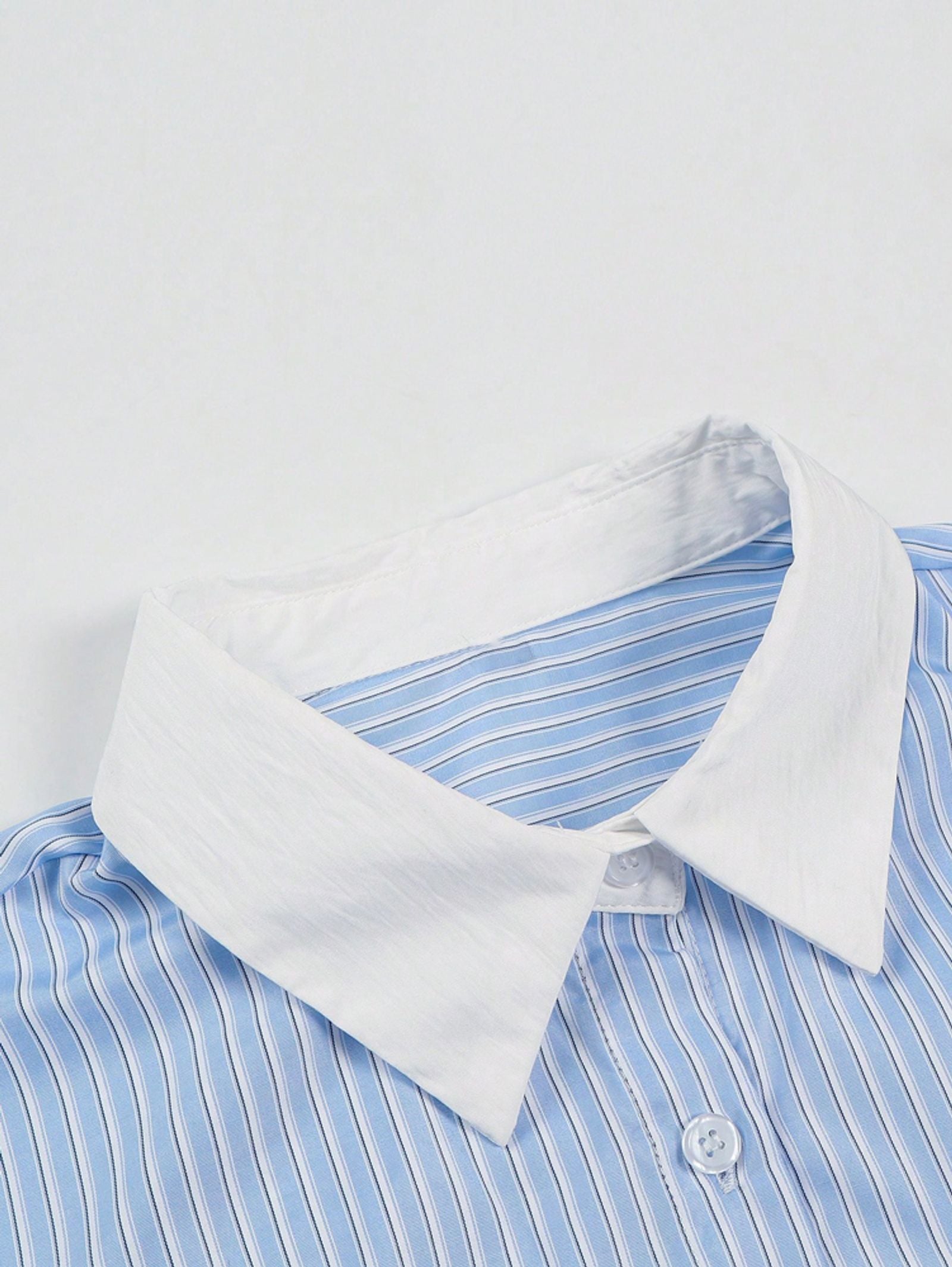 Women's Striped Lace Pocket Shirt for Casual Looks