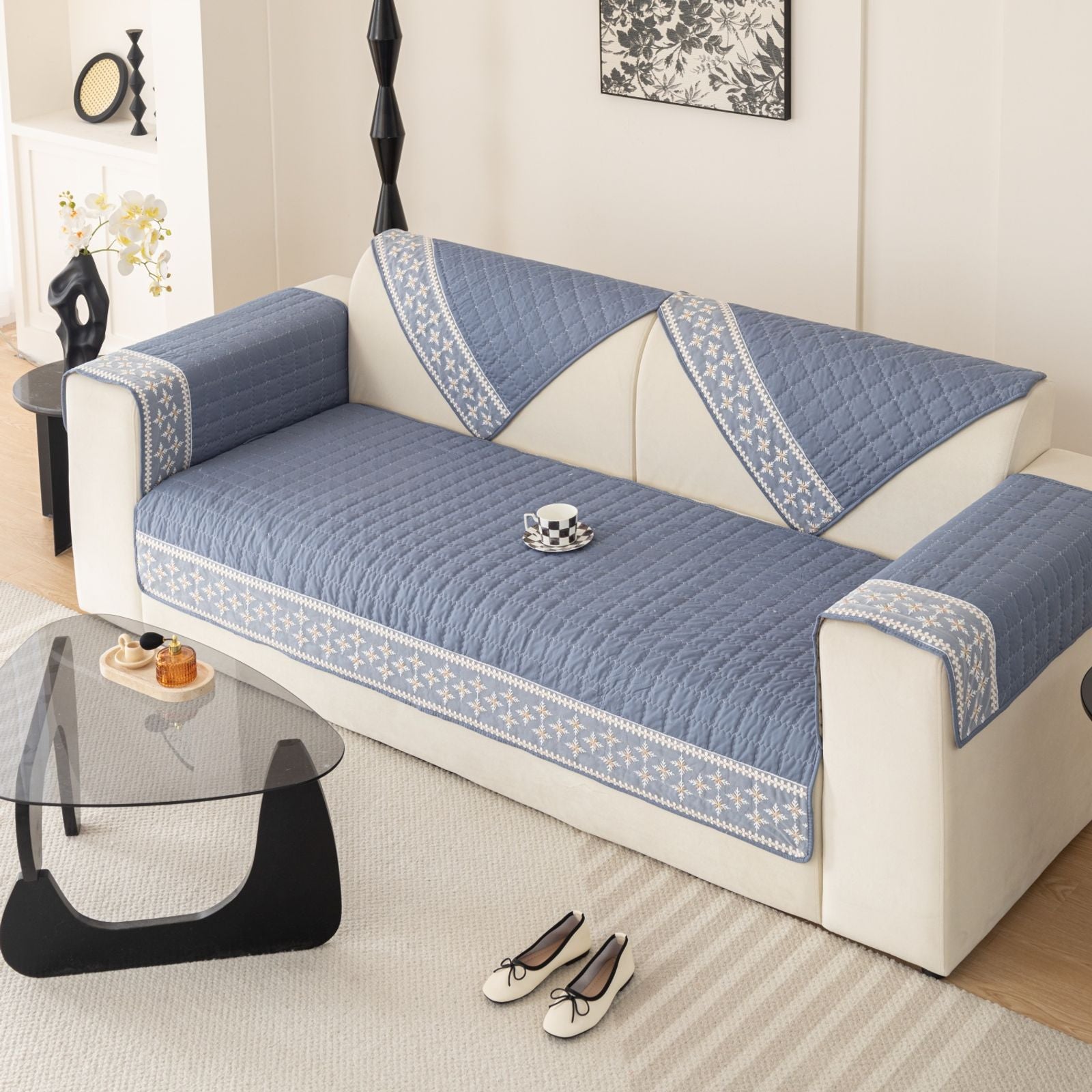 Waffle Quilting Anti-Slip Sofa Cover with Snowflake Lace Decor