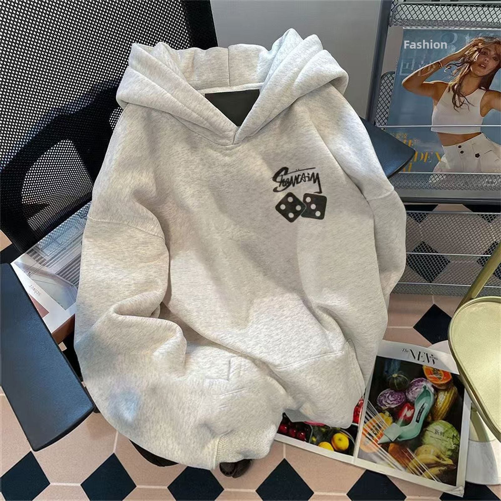 Women's Loose Fit Fleece Lined Hoodie with Geometric Pattern