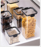 Large Plastic Sealed Jars for Grain and Seasoning Storage