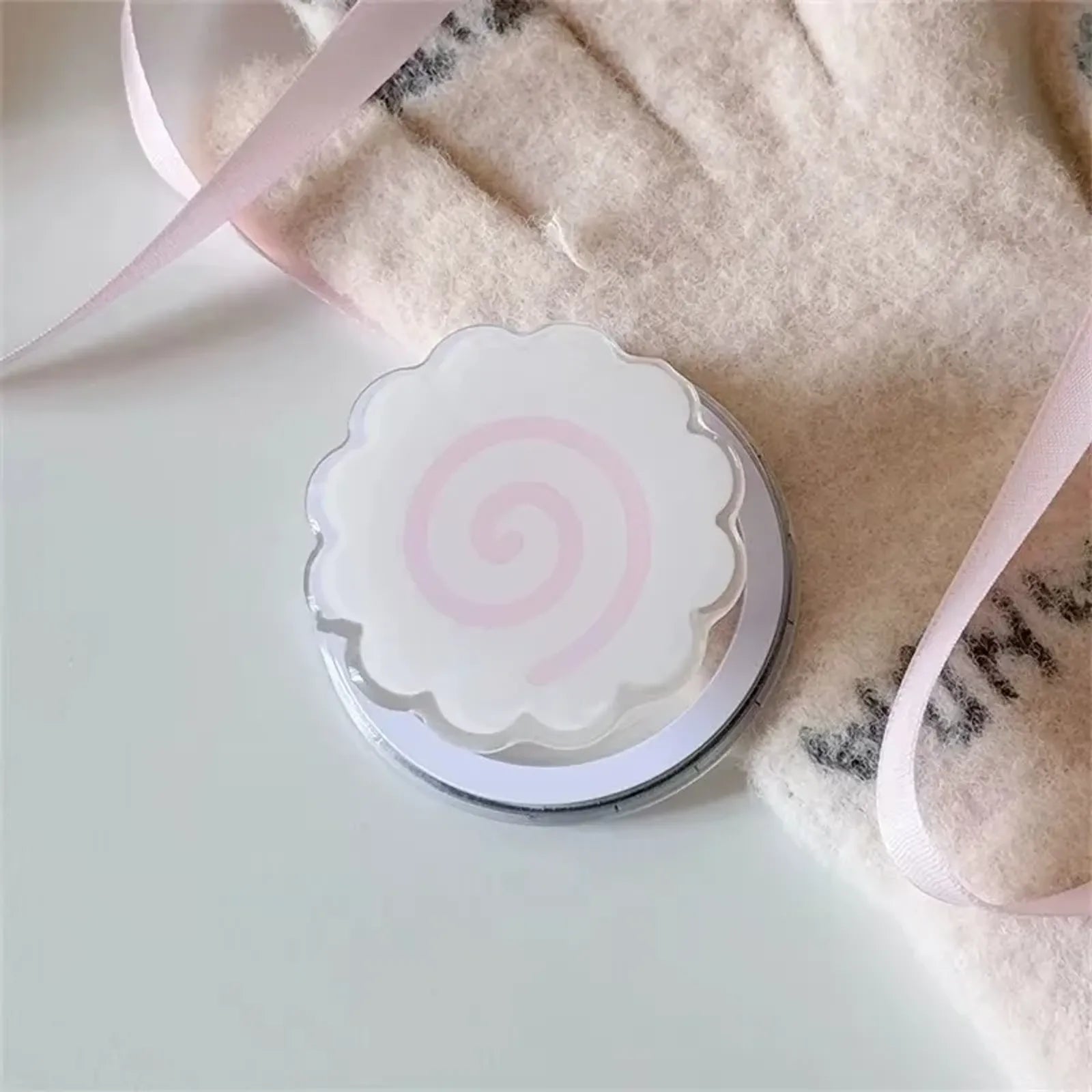 Korean Cute Fish Cake Rolls Mobile Phone Holder