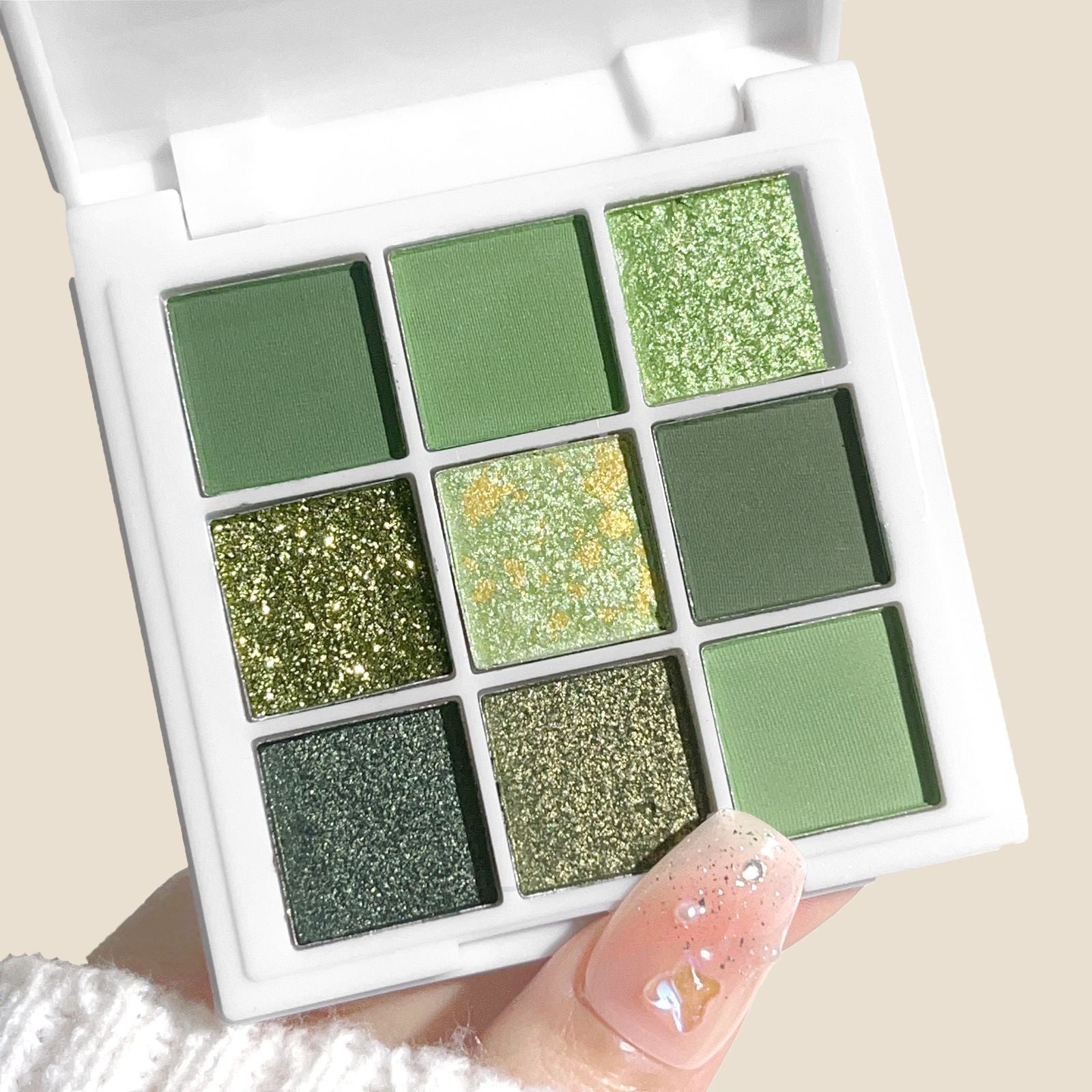 9-Color Eyeshadow Palette in Green and Gold Tones