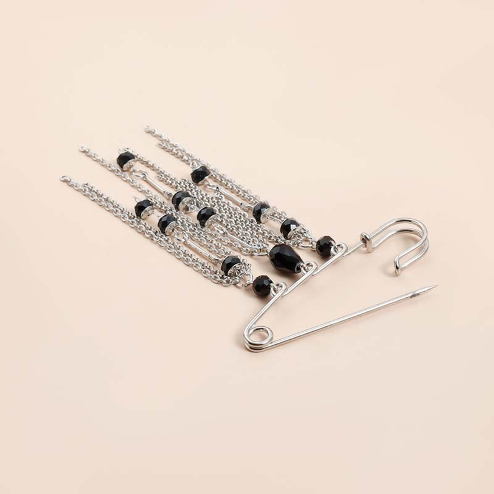 Fashion Metal Heart Tassel Brooch with Pearl and Star Details