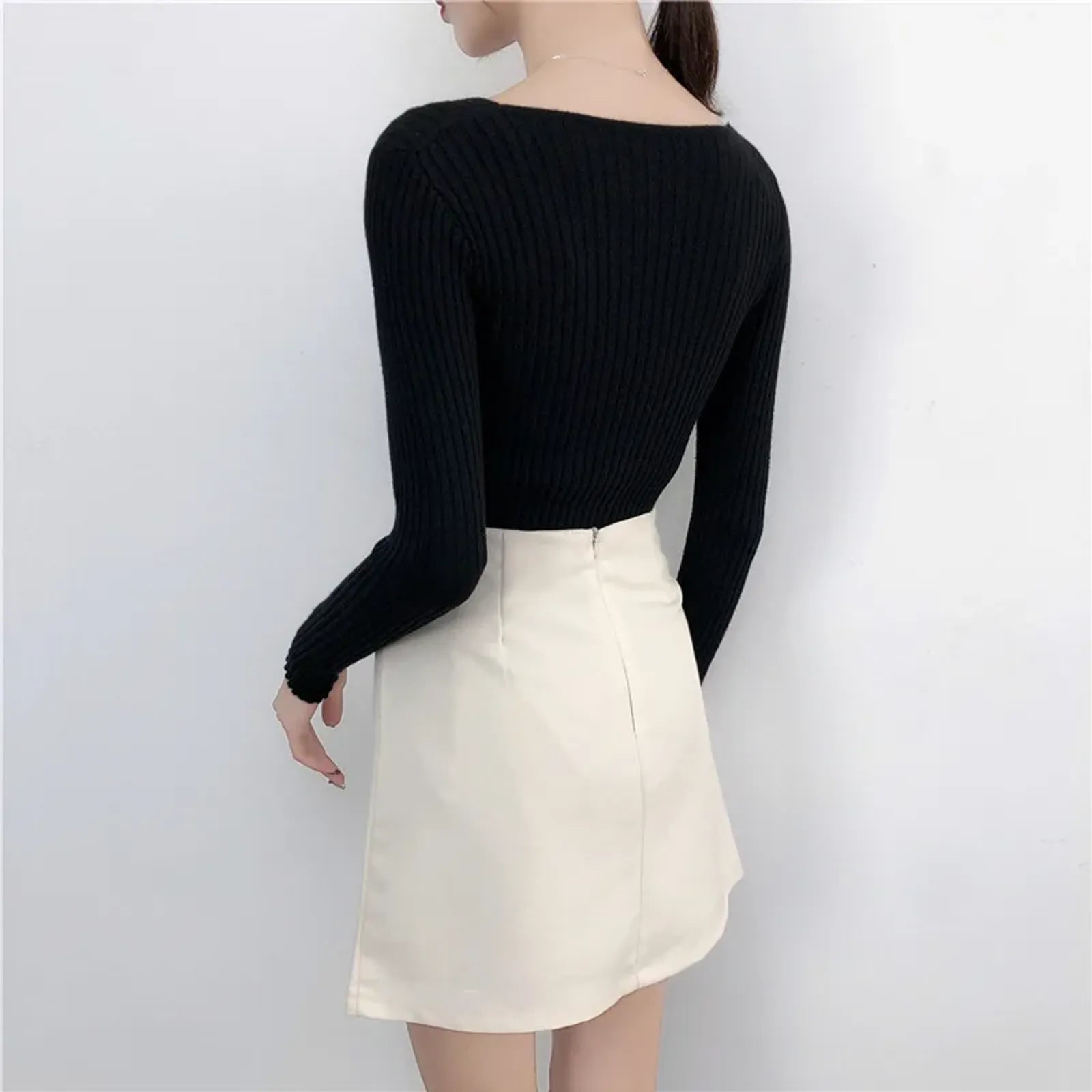 Women’s Knitted V-Neck Pullover Sweater