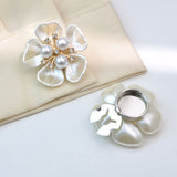 Elegant Shell Pearl Flower Cufflinks for Men and Women