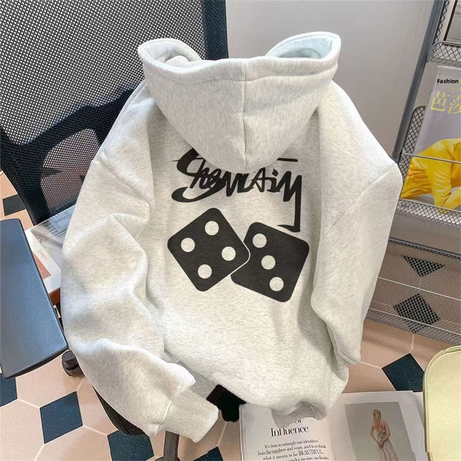 Women's Loose Fit Fleece Lined Hoodie with Geometric Pattern