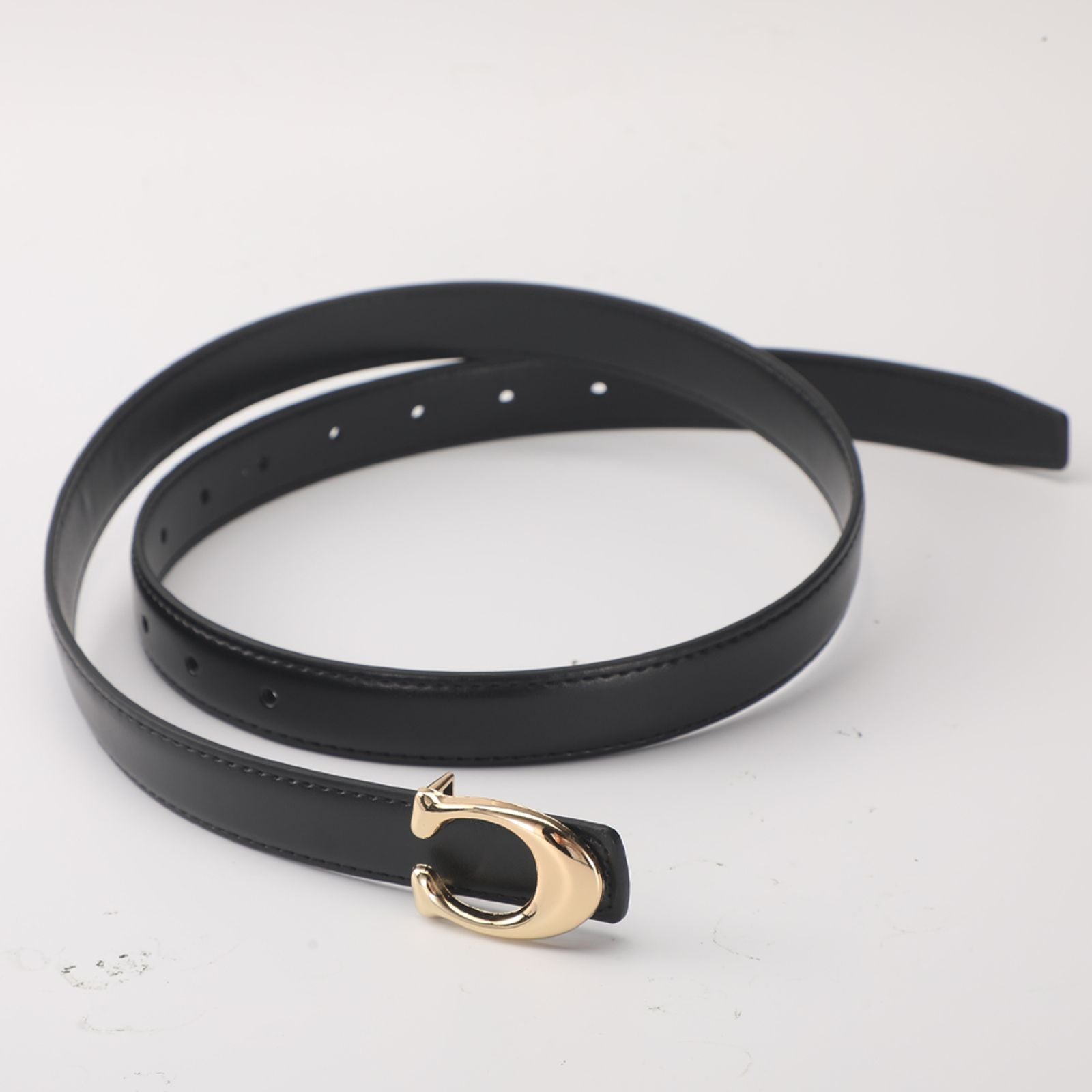 Soft C-Type Smooth Buckle Belt - Versatile Casual Women's Accessory