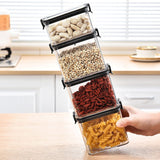 Large Plastic Sealed Jars for Grain and Seasoning Storage