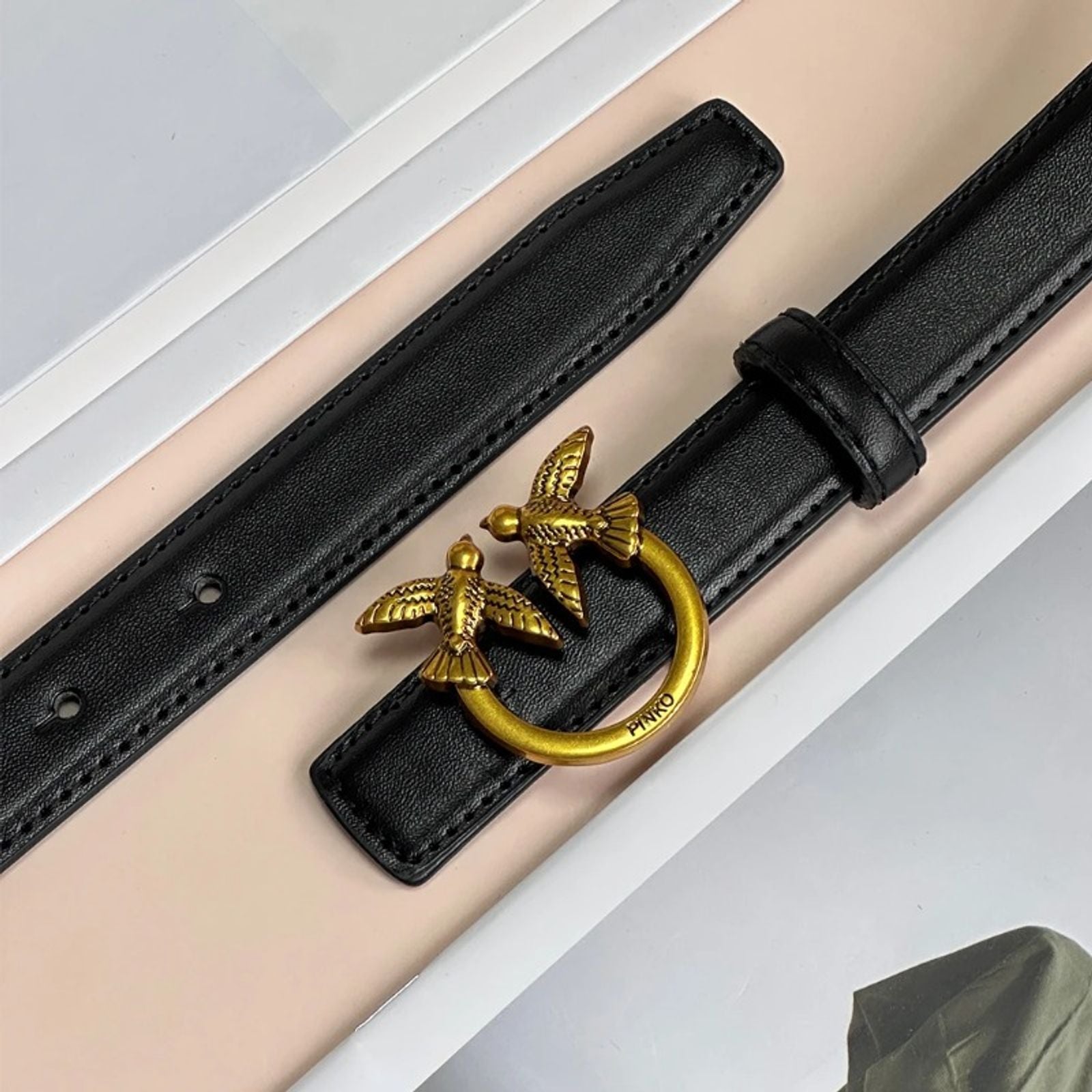 Women's Retro PU Leather Belt - Fashionable Daily Accessory