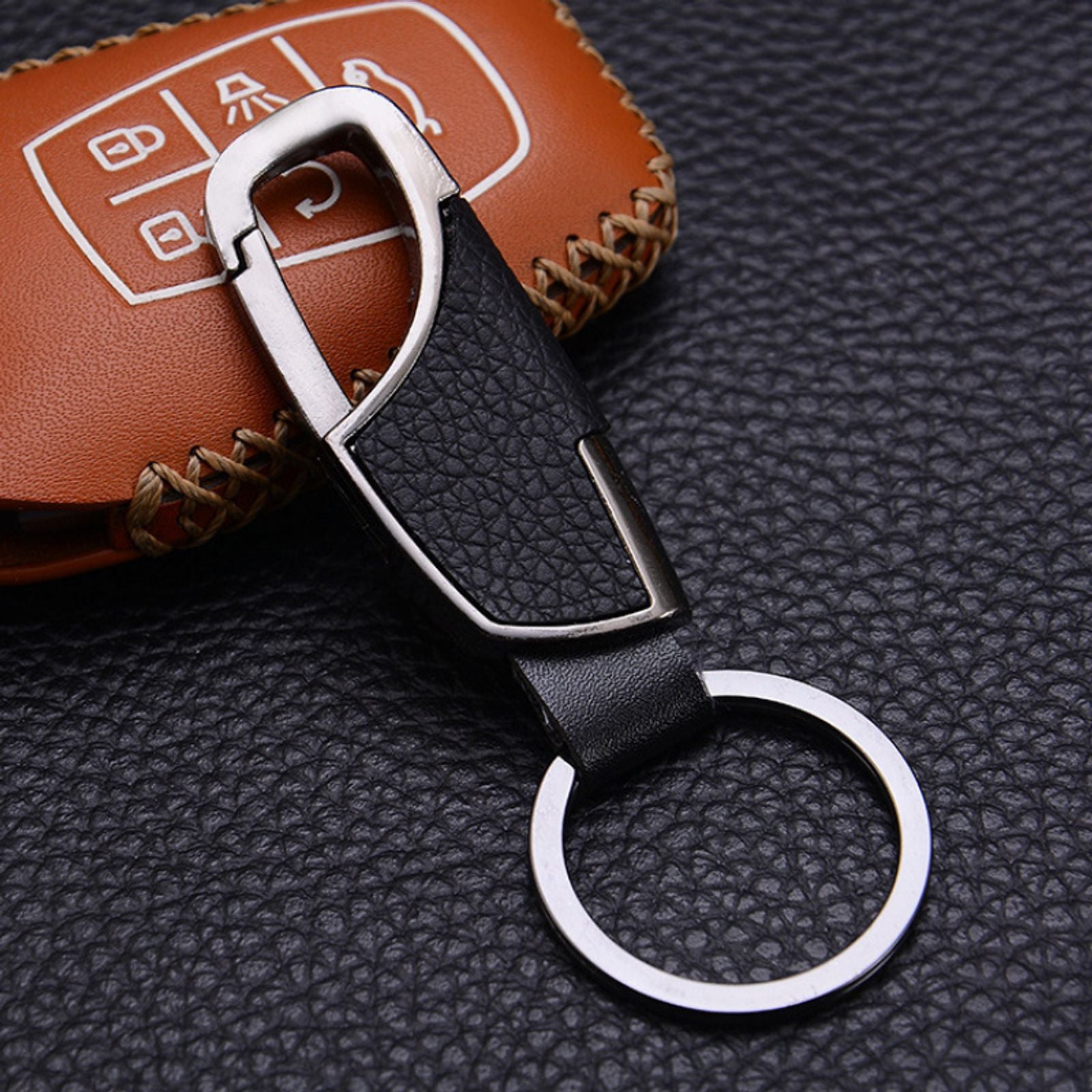 Trendy Leather Keychain - Unisex Metal Waist Key Ring