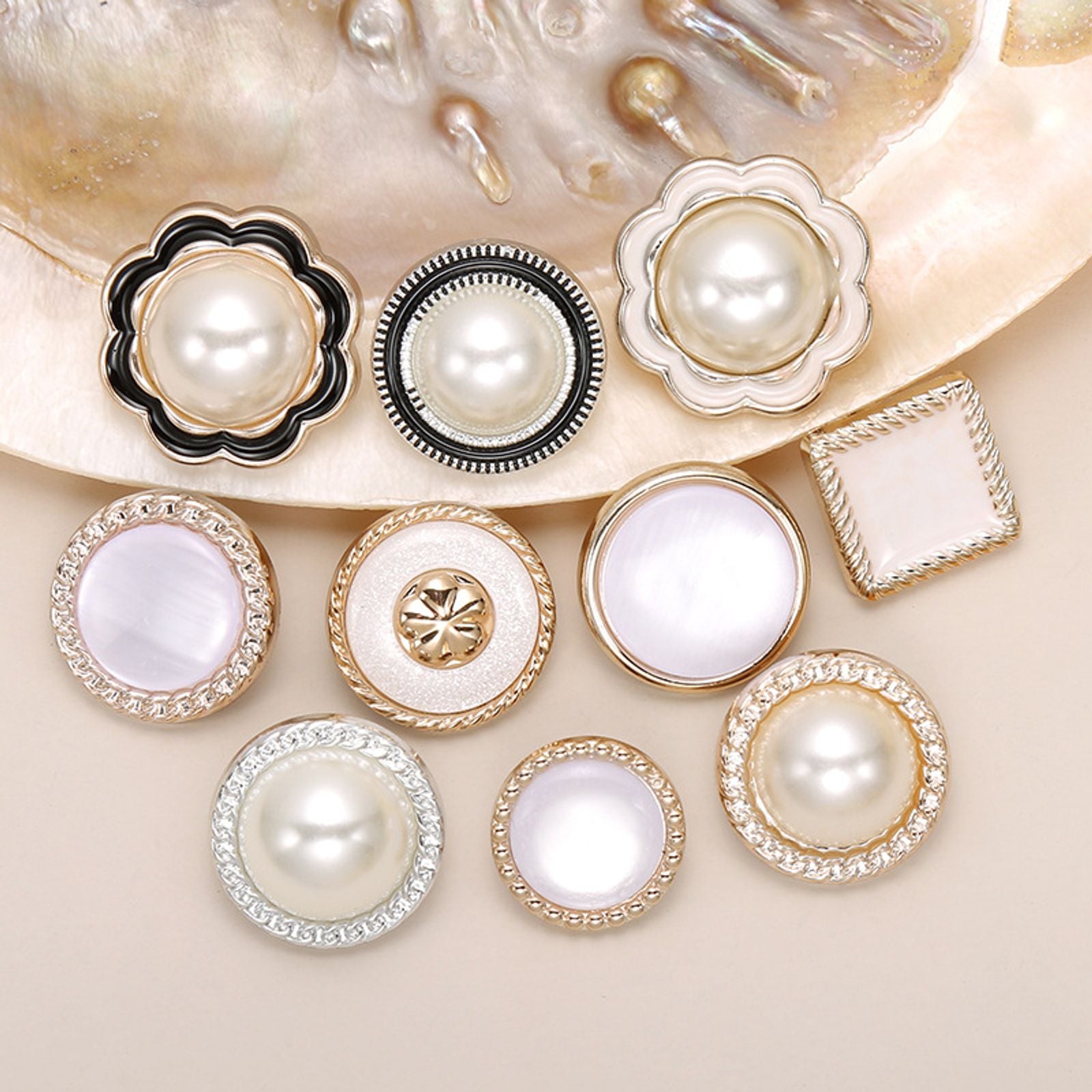 10 Circular Plastic Buttons for Women's Clothing Decoration