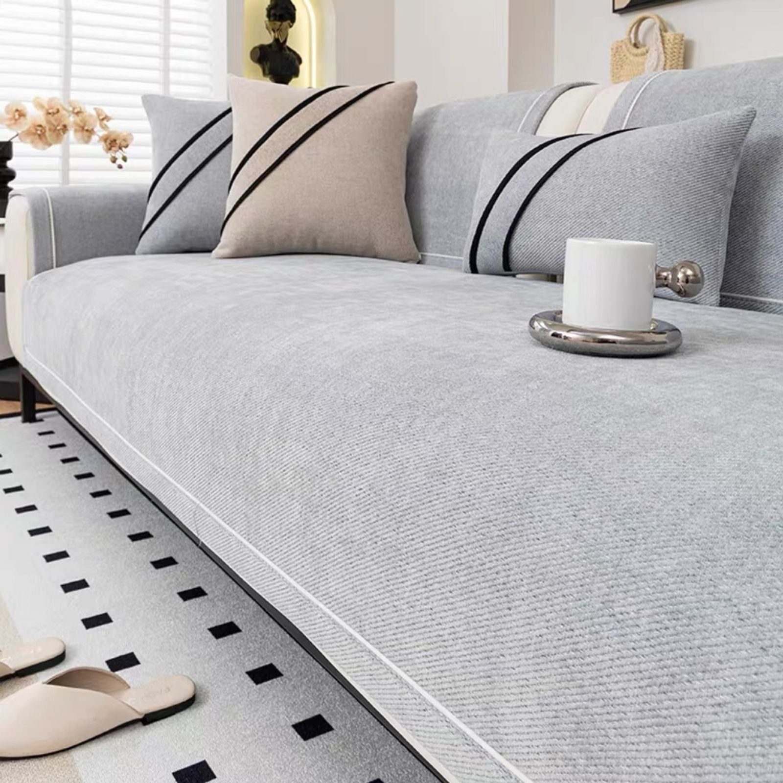 Luxurious Chenille Non-Slip Sofa Protector