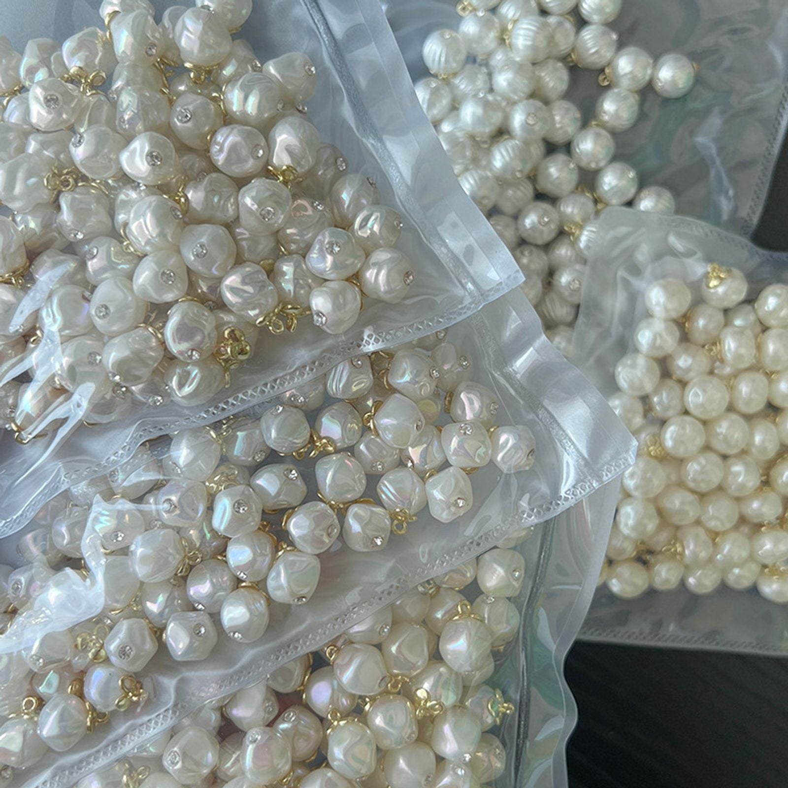 10pcs White Pearl Luster Decorative Shank Buttons